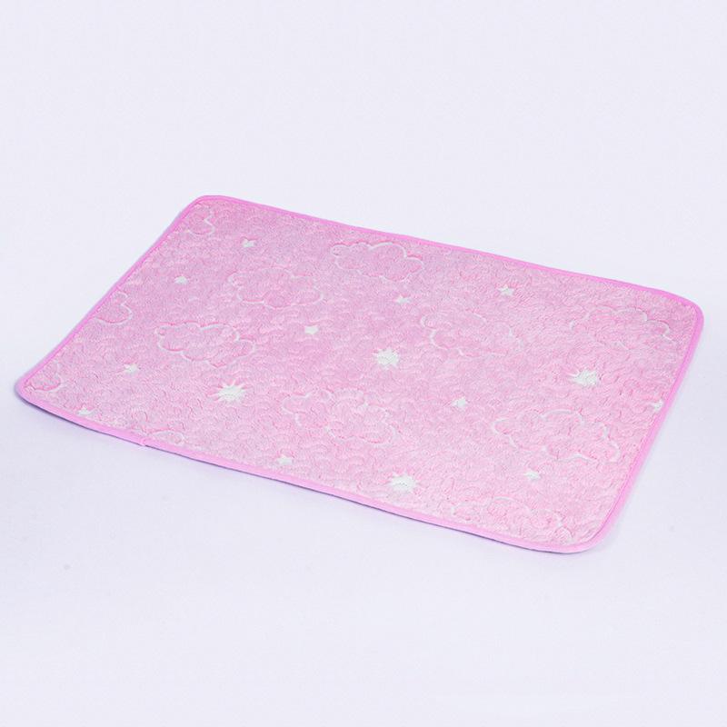Winter Pet Urine Pad Breathable and Absorbent Dog Urine Pad Machine Washable Non-slip Urine Pad Training Urine Pad Luminous Mat