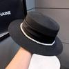 Hat women 2025 new summer retro fashion pearl straw top hat travel seaside flat top celebrity style straw hat
