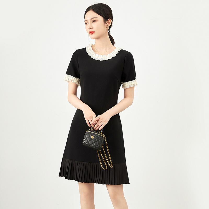 French Romantic Summer Dress: Sweet, Versatile, Lightweight for Children