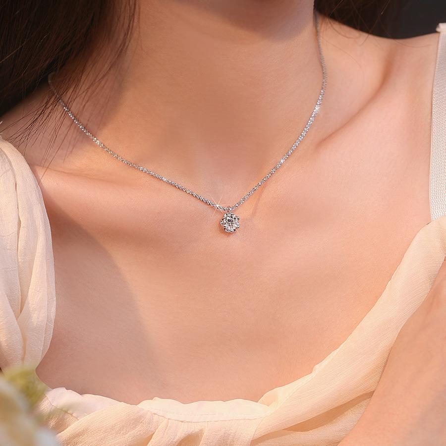 Elegancki Błyszczący Naszyjnik z Diamentami - Damski Design High-End Light Luxury, Delikatny Styl Łańcuszek na Obojczyk