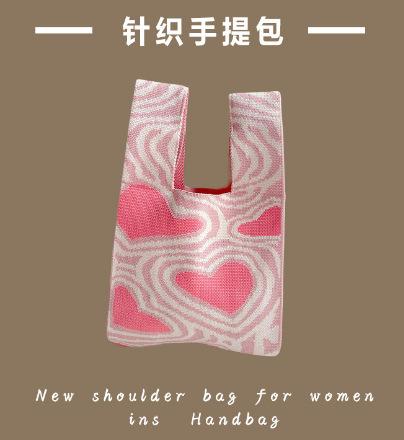 Knitted bag Girls vest bag Small square bag New knitted bag Hand bag Knitted bag Oblique span