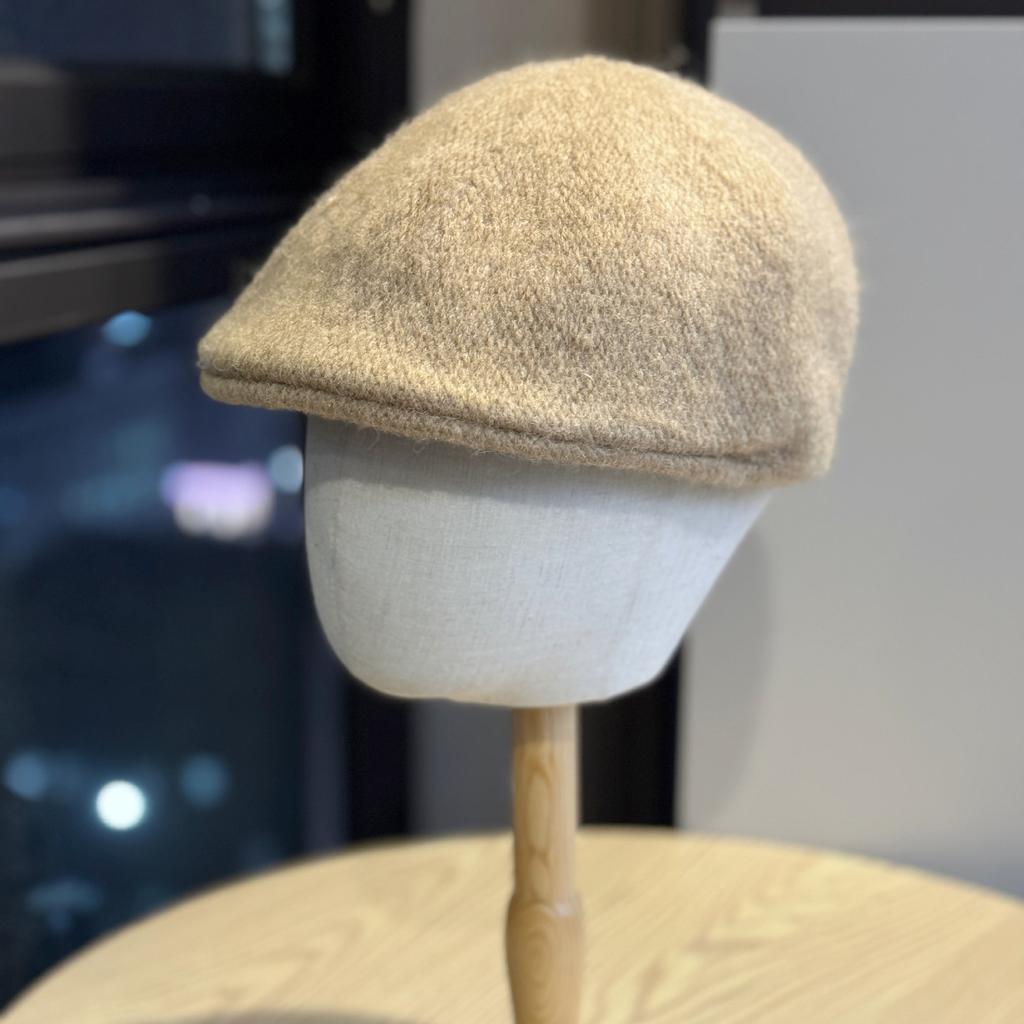 Embroidered Letter R Shaped Beret Hat for Women in Autumn and Winter Cashmere Blend Warm Reverse Wear Forward Hat