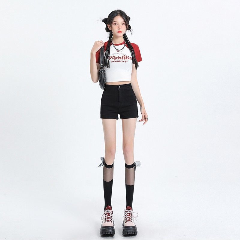 Spring and Summer Black Straight Elastic Denim Shorts for Women, Dance Hip-Hugging Versatile High-Waisted Hot Pants That Make Legs Look Longer