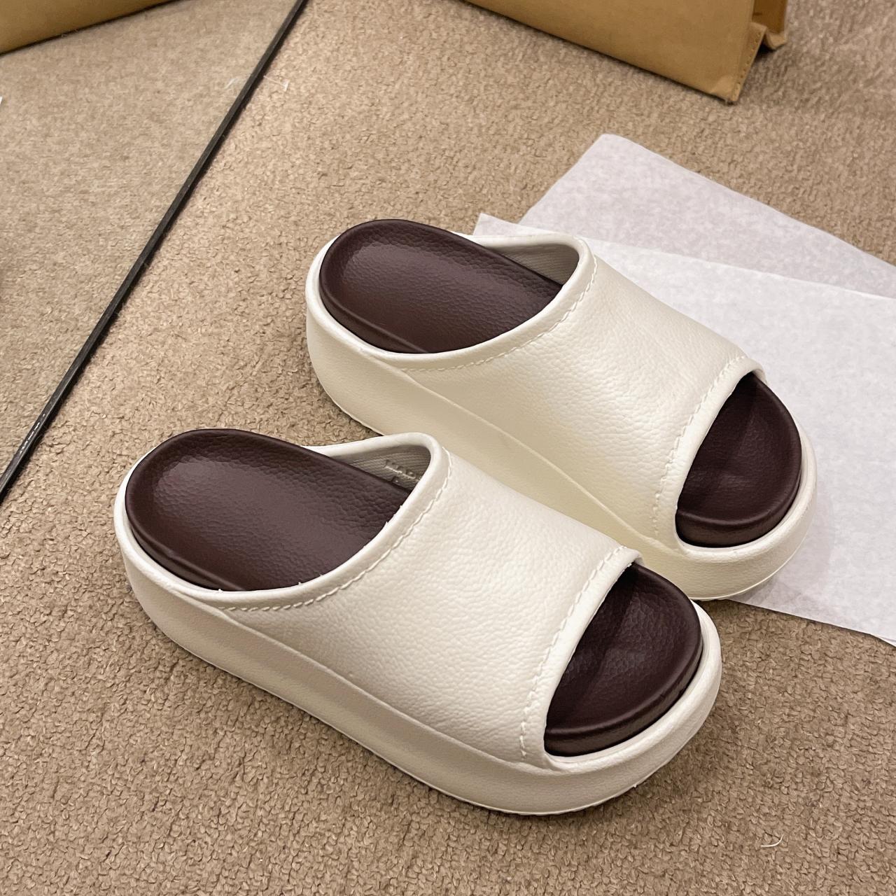 

Fashion Summer Beach Thick Sole Eva Slippers Women Thick Platform Indoor Home Slides Woman Lightweight Non Slip Bathroom Flip Flops 2025 34-35 бежевый