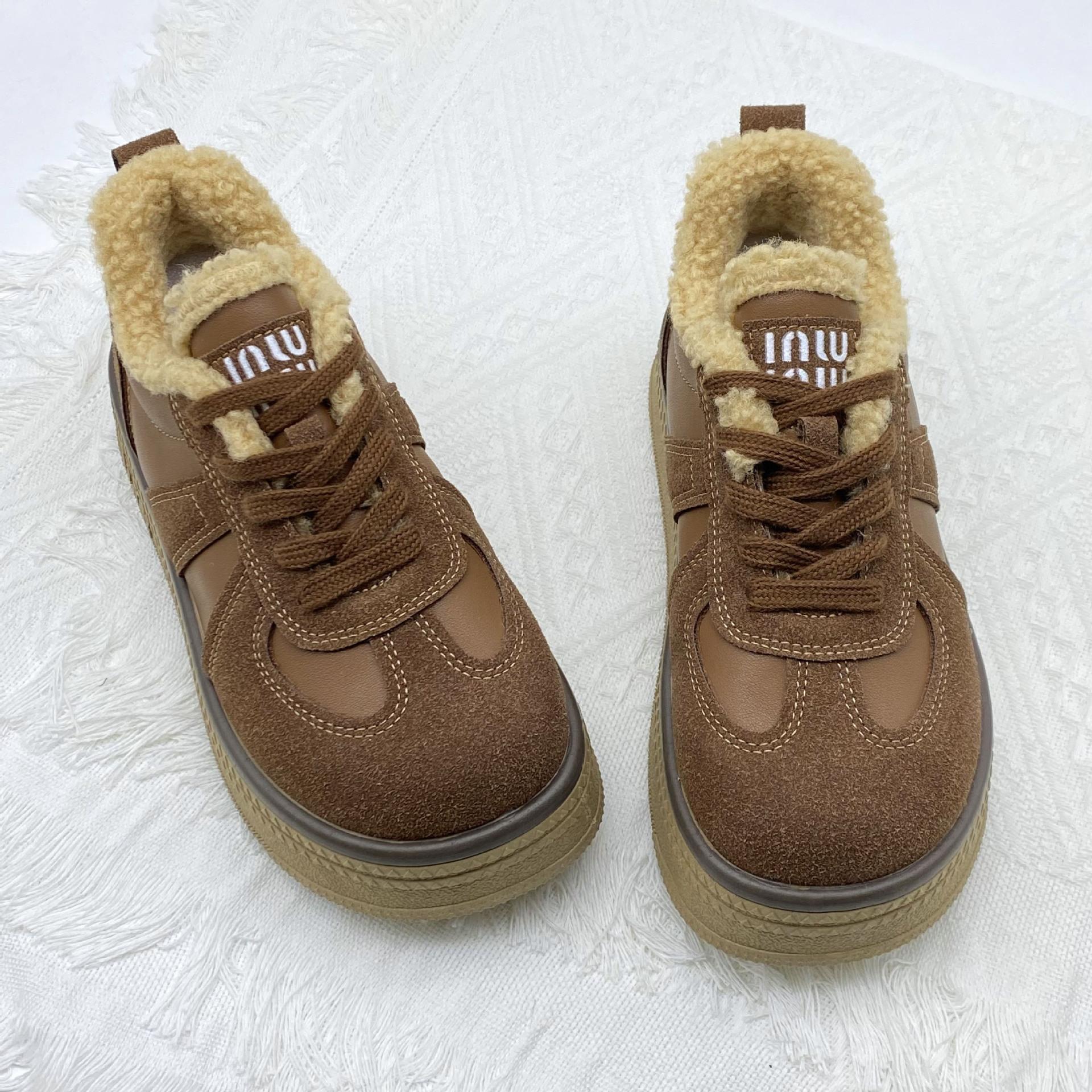 

Толстоподошвенные флисовые кеды 2025 осень-зима женская обувь новая ретро спортивная и повседневная обувь флисовая обувь женские тренировочные туфли 36 темно-коричневого