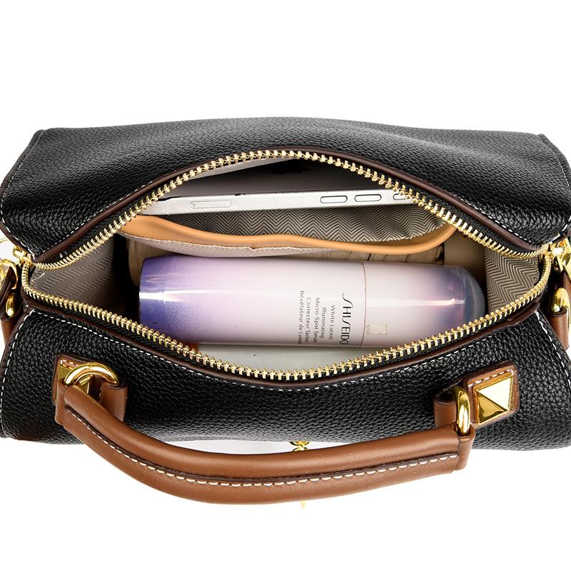 Crossbody Bag, Women's New Boston Bag, Large Capacity Commuting Bag, Fashionable and Versatile Pillow Bag, High-end Single Shoulder Bag