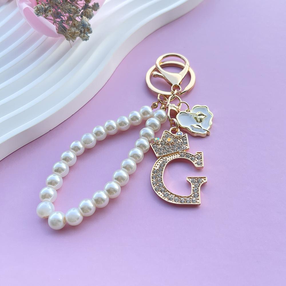 Boutique Crown A-Z 26 Initial Letters Rose Keyring Crystal Faux Pearl Resin Beaded Keychain Bag Pendant Women Girl Gifts Jewelry