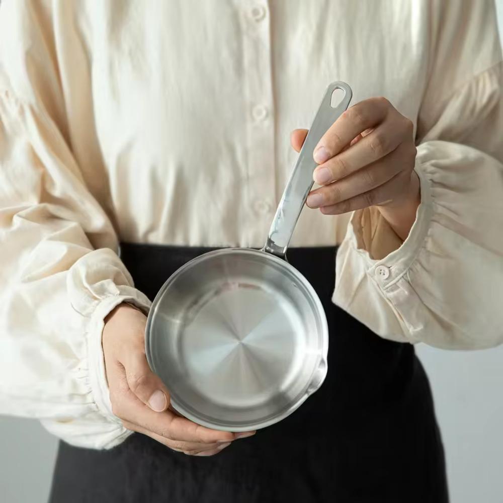 Diversion Port Stainless Steel Frying Egg Pan Silver 13cm Oil Splashing Pan Hangable Fast Heat Conduction Breakfast Cooking Pot