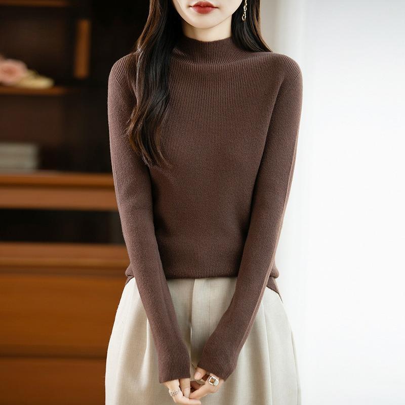 A New Semi-high-neck Sweater for Women In Autumn and Winter, A Slimming and Form-fitting Long-sleeved, Versatile and Stylish Base Layer