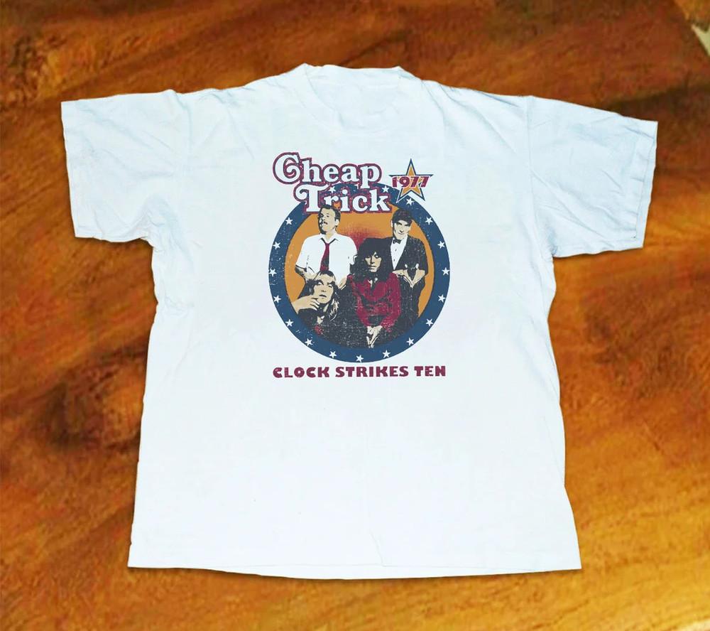 

SALE Vtg Cheap Trick Tour 1977 Clock Strikes Ten Cotton White Full Size Shirt Unisex T-Shirt L