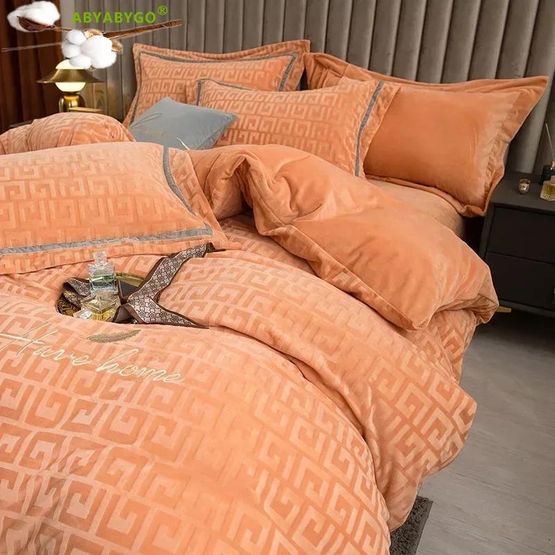 Bedding Set Luxury Winter Double Sided Milk Velvet Duvet Cover Bed Sheets Pillowcase Set Bed Linen Bedding Bedroom Comforter Set