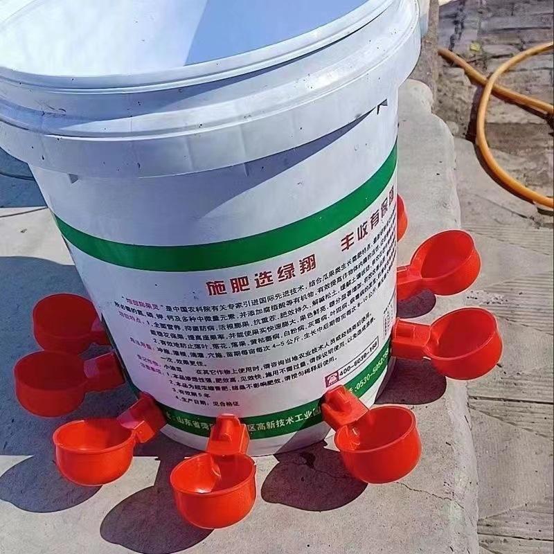 10/20Pcs Chicken Duck Drinking Cup Automatic Drinker Chicken Feeder Plastic Poultry Farm Water Drinking Cups Easy Installation