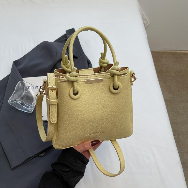 Premium Small Bag Women's New Fashion Versatile Portable Bucket Bag Summer Messenger Bag