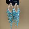 Boucles d'oreilles à pampilles géométriques Argentées: Boucles d'oreilles Clous Luxueuses en Zircon avec une Touche Tendance pour Femmes.