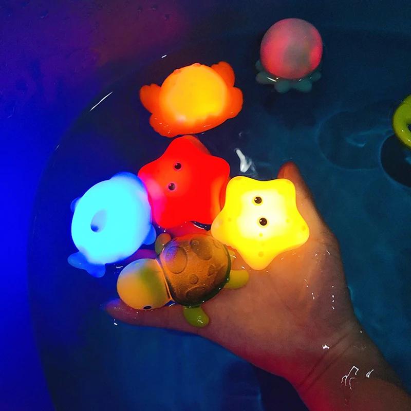 Cute Animals Bath Toy Swimming Water Led Light Up Toys Soft Rubber Float Induction Luminous Frogs For Kids Play Funny Gifts