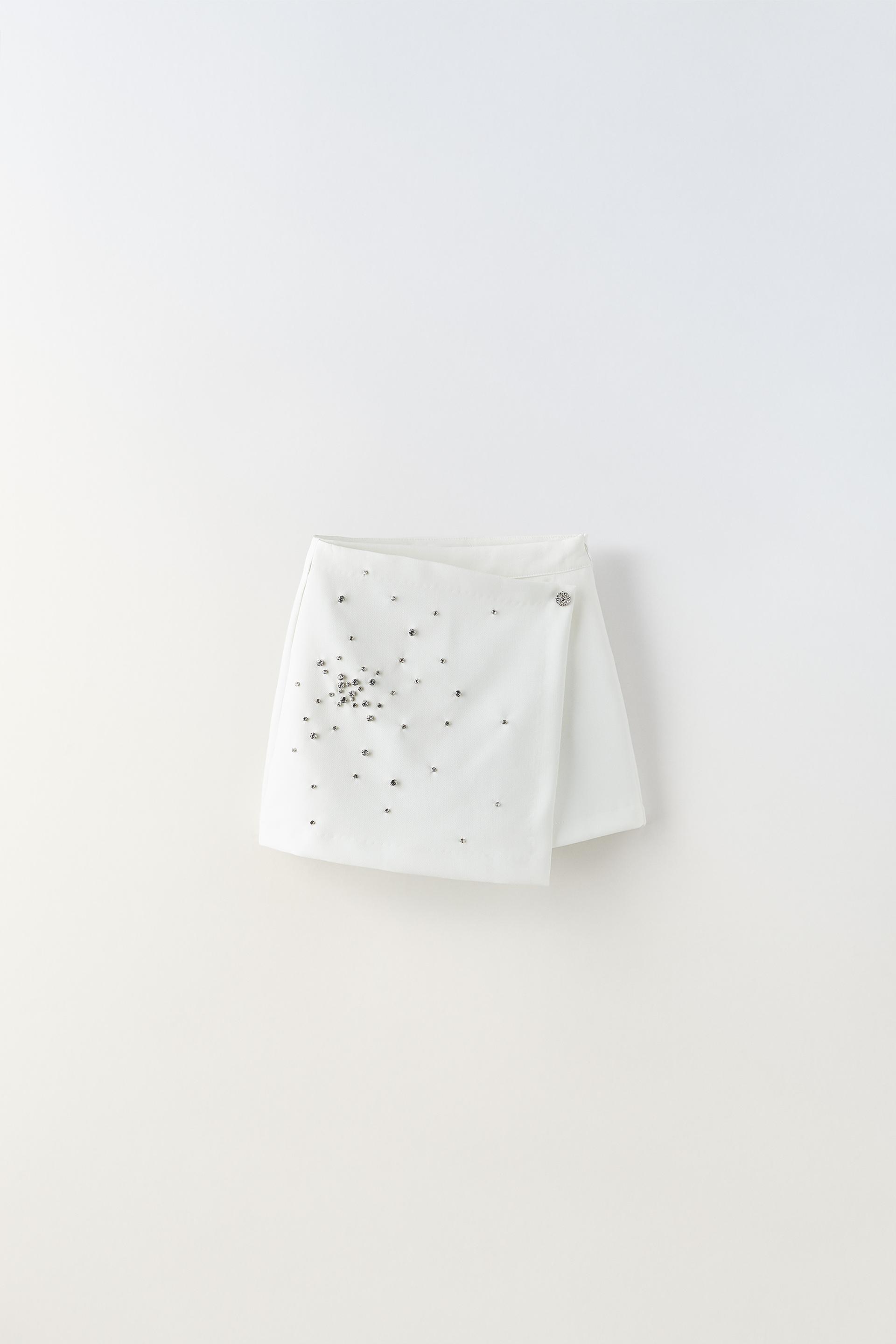 

БЛЕСТЯЩАЯ ЮБКА-БЕРМУДА