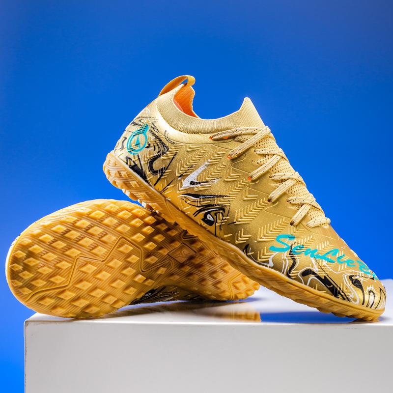 New Large Size Football Shoes Men's Low Top Game Long Nails Student Training Youth Broken Nails Grass Sports Shoes