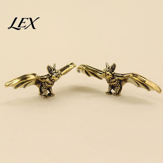 Handmade Brass Bat Art Figurines, Vintage Copper Flying Statue, Collectible Mini Animal Durable Metal Decor Ornament, Desk Feng Shui Sculpture