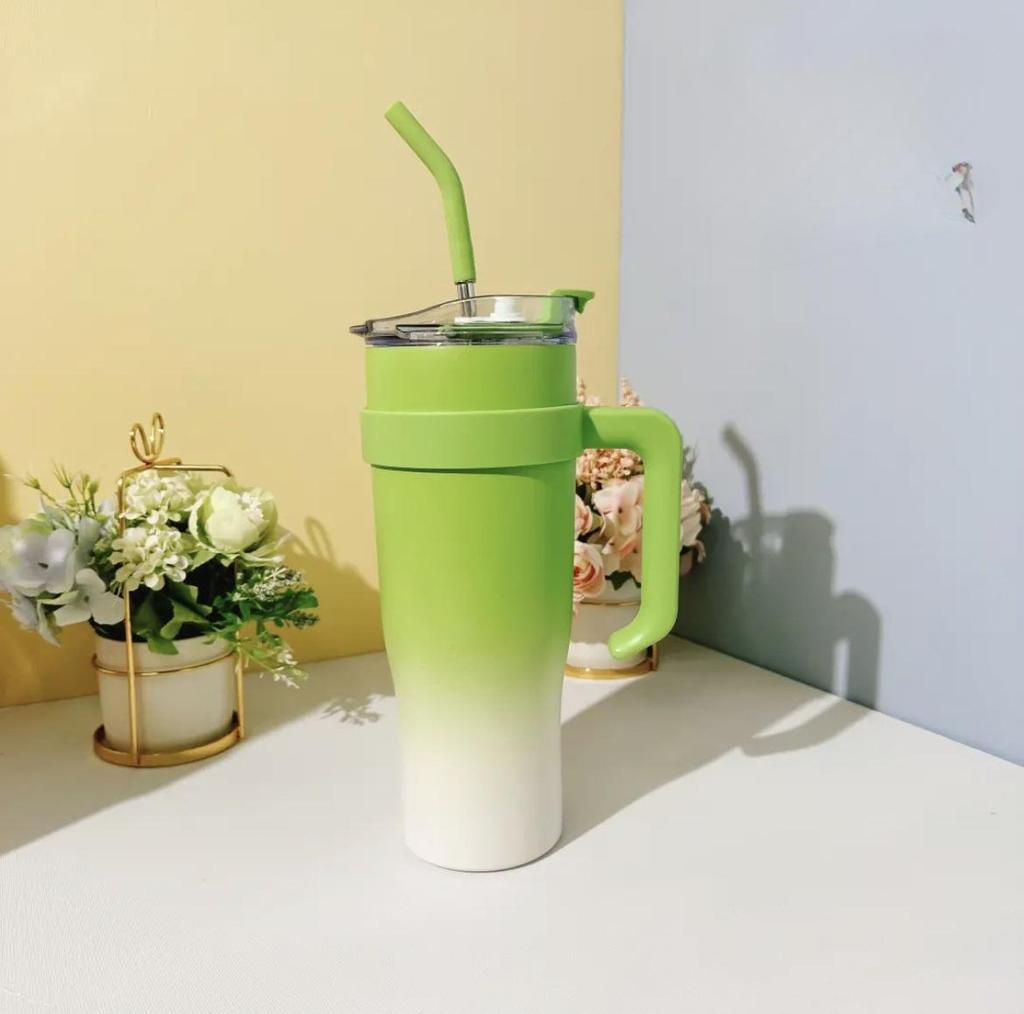 Summer Cold Retention Ice Cup Big Mac Tumbler Large Capacity Men's and Women's High Face Value Water Cup Net Red Cup with Straw