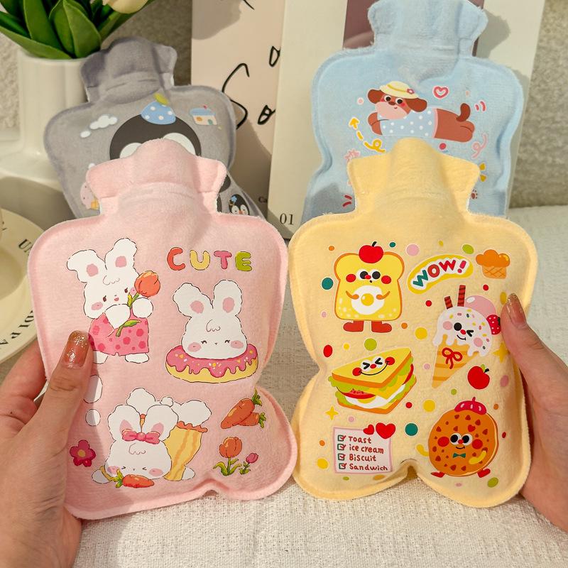 PVC Cartoon Hot Water Bottle: Plush Mini Hand Warmer with Water Injection