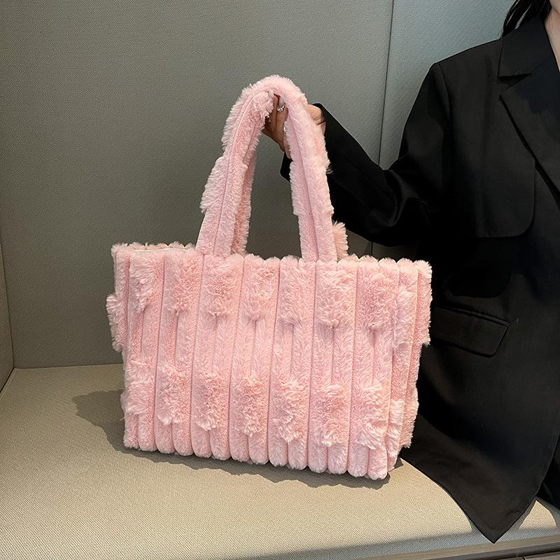 Large Capacity Plush Bag Women'S Shoulder Handheld Underarm Bag Commuter Plush Tote Bag