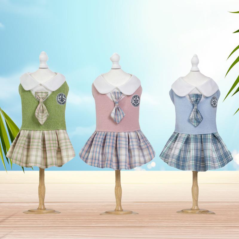 Koszula wełniana w kratę dla małych i średnich zwierząt - Wygodny strój wiosenno-jesienny dla psów i kotów