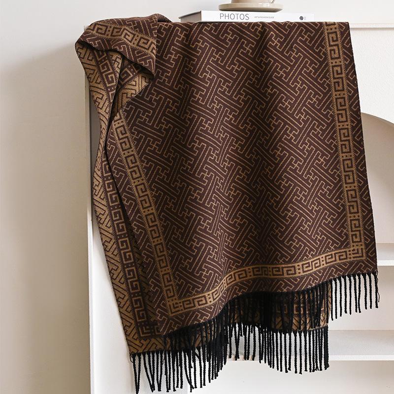

Двусторонняя бахрома шаль геометрической формы модный шарф утолщенный мягкий теплый шарф для женщин 180cm темно-коричневого