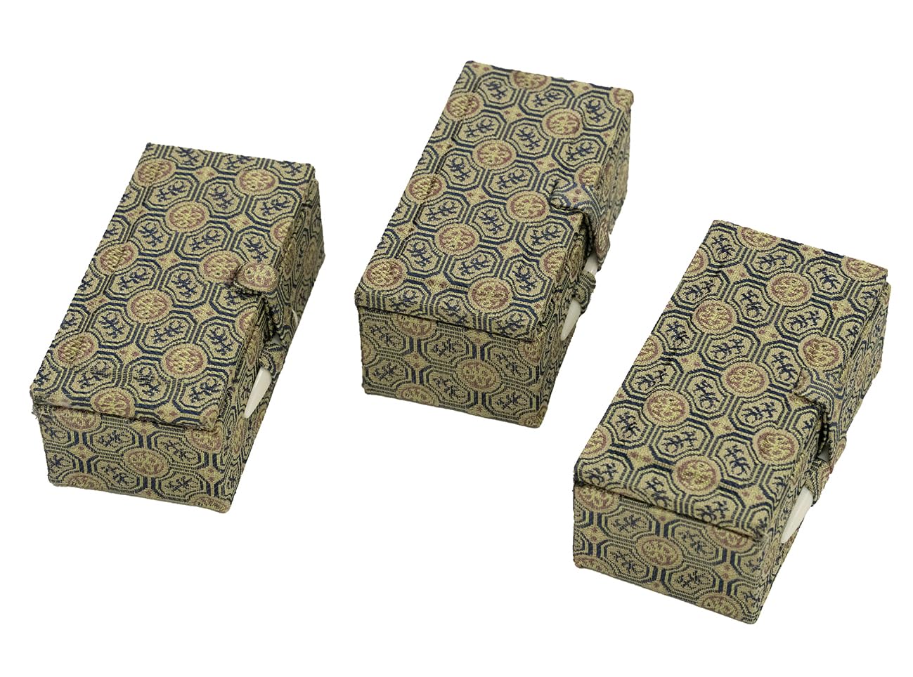 

Kobaido Seal Carving Box/Seal Case, Small (8-12mm x 50mm), Cloth Cover [Set of 3]