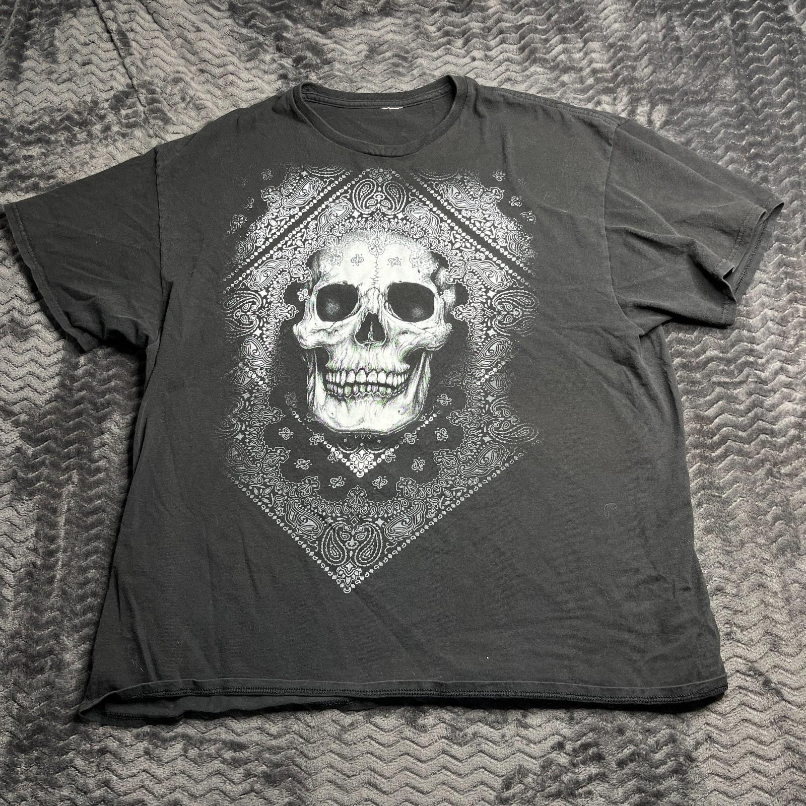 vintage y2k Skull Bandana Grunge Mall Goth graphic t-shirt mens 2XL M