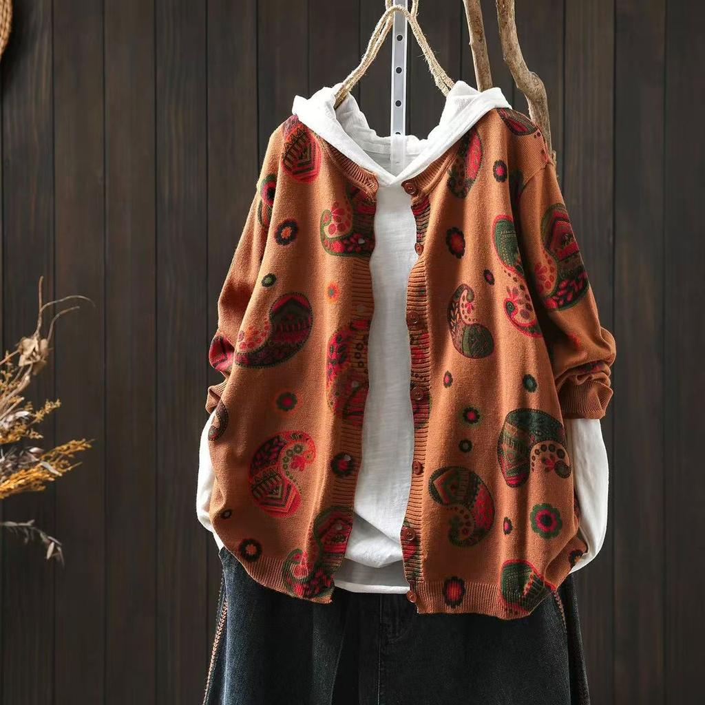 Johnature Women Vintage Knitted Sweaters O-Neck Long Sleeve Autumn Button Print Floral Female Loose Sweaters