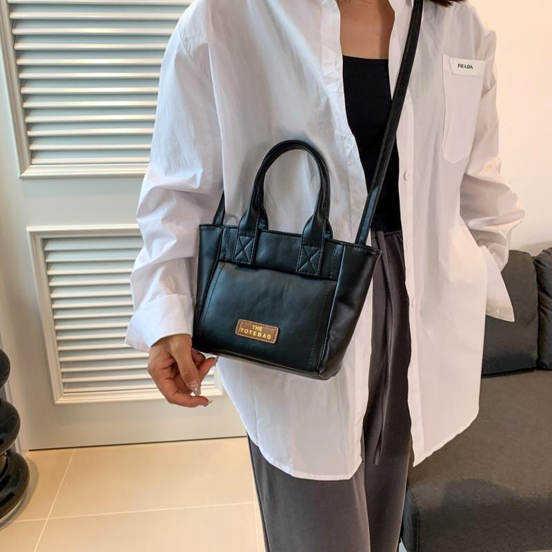 Fashionable Casual Shoulder Bag For Women In Unique Colors Perfect For Everyday