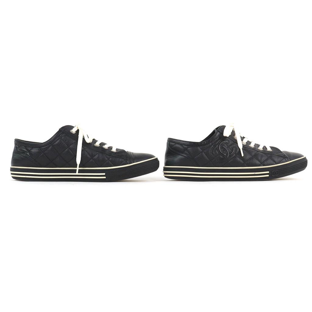 Great CHANEL Low cut sneakers COCO Mark Matelasse Quilting Caviar skin 38 G26563 Used
