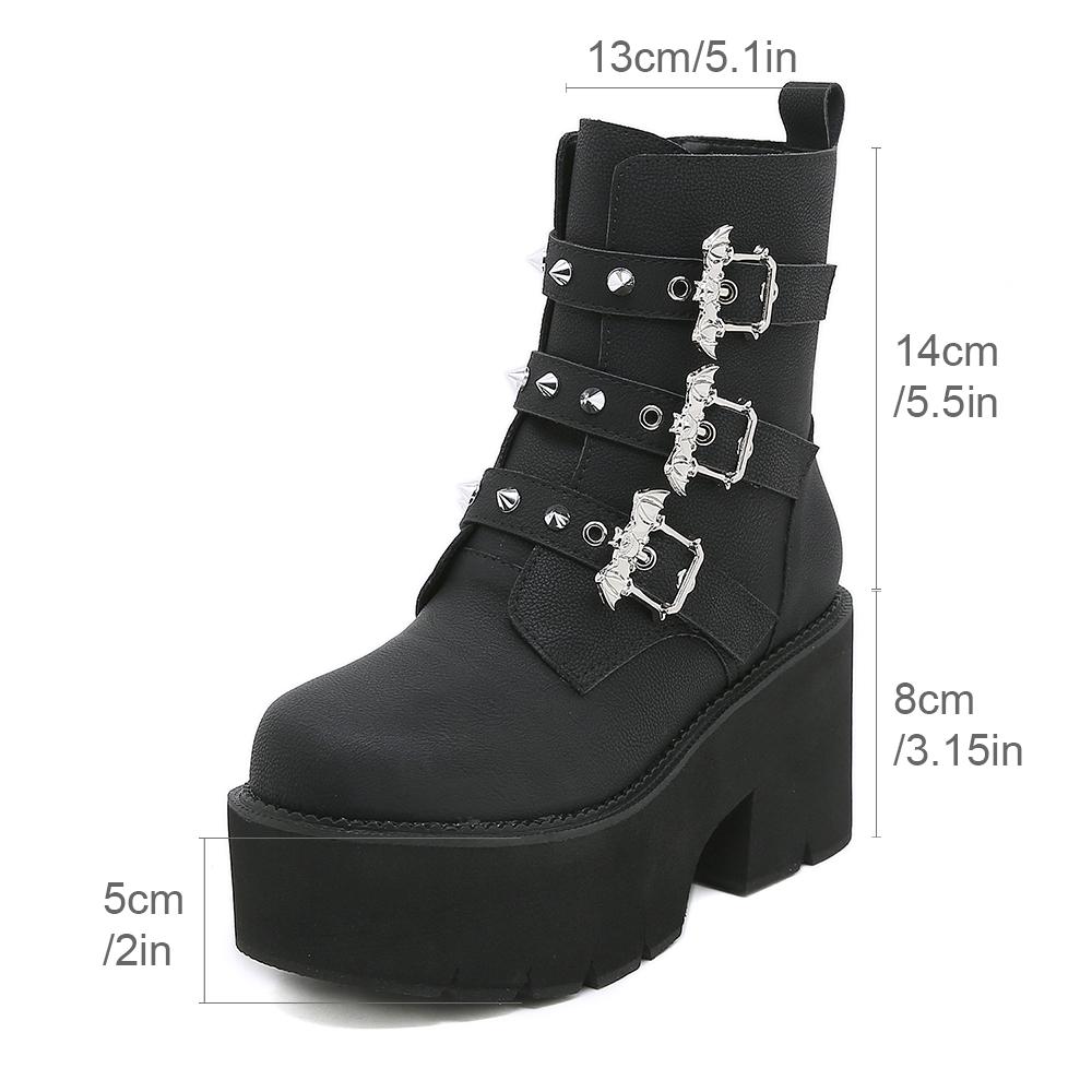 Gdgydh Rivetti sexy Stivali Demoia neri Stivali da donna con decorazione in metallo Piattaforma Tacchi gotici con fibbia a pipistrello Stivaletti da donna Taglie forti