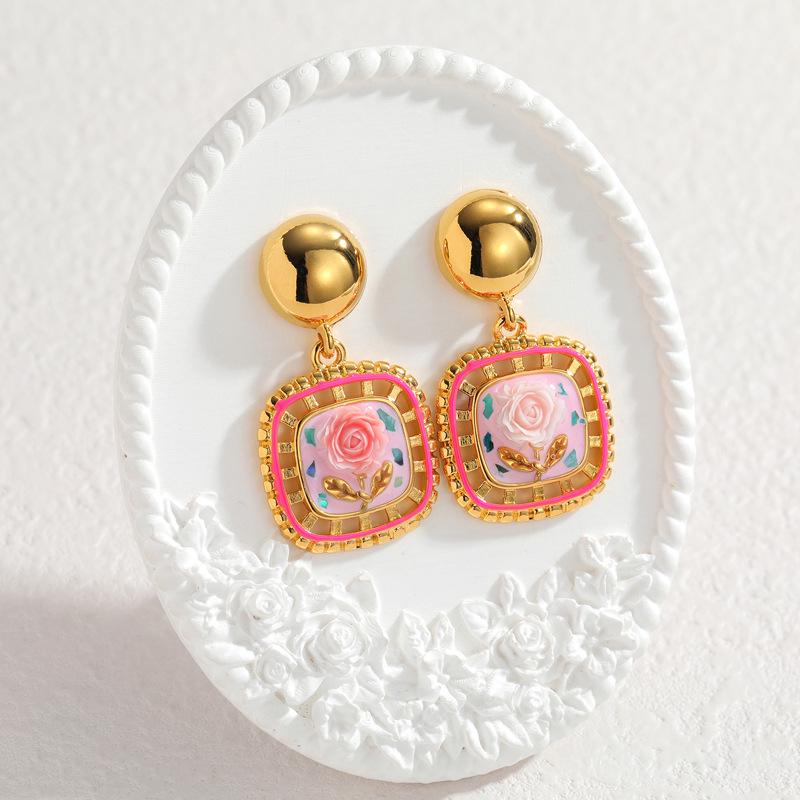 Французский набор геометрических цветочных ожерелий из нержавеющей стали для женщин - Невыцветающий, Ретро-девичий стиль, Легкая роскошь