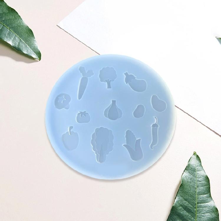 Beginner Friendly Vegetable Shape Charm Silicone Mold For Resin Carrot Tomato Lettuce Dollhouse Jewelry Decoration