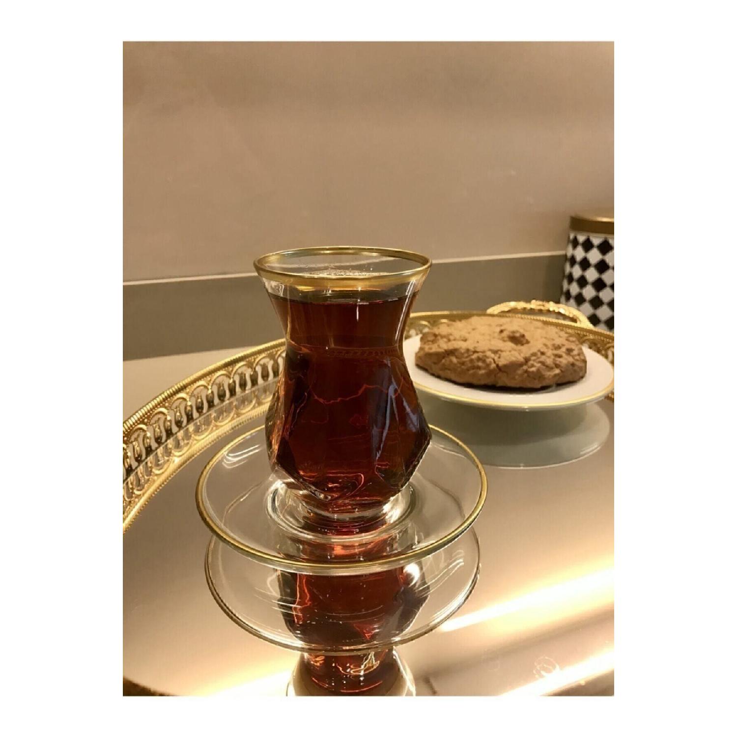 

Чайный сервиз «Позолоченная лава» после понедельника - Аля золотой