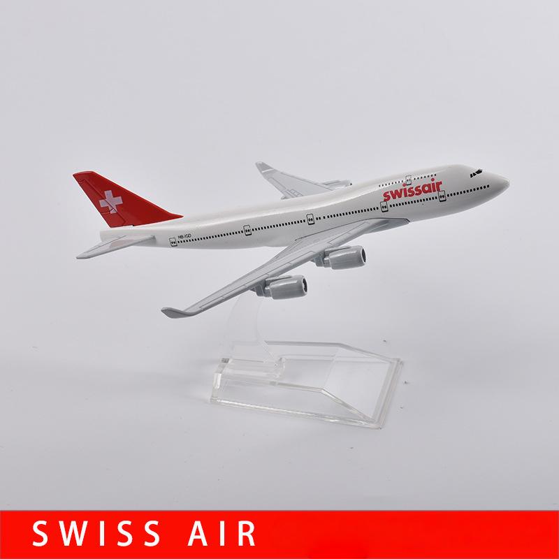 Model Display SWISS Airlines Airplane Model B747 Swiss 16CM 1:400 Scale 747 Alloy Metal Aircraft With Stand Home Decor Collectib