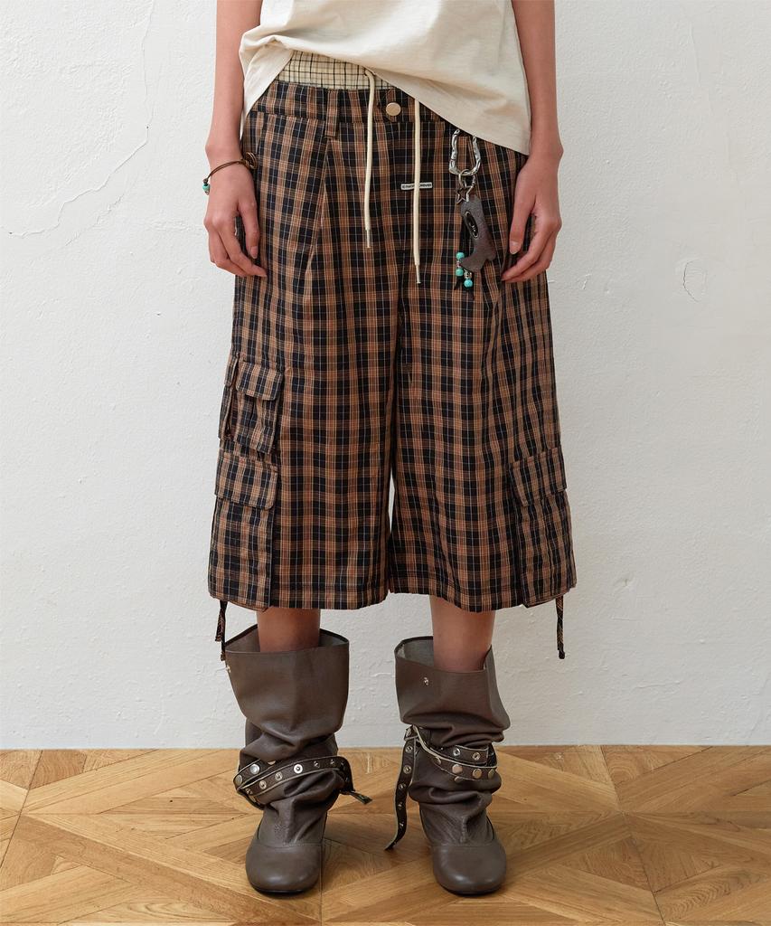 THEVINYLHOUSE Pantaloncini Cargo a Quadri Stratificati Marrone
