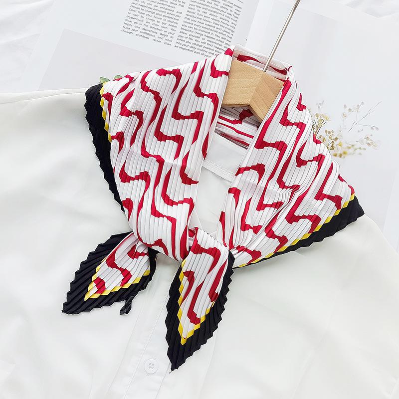 Retro Color Block Crinkled Square Scarf - 70cm Pleated Neckerchief in Imitation Silk for Women