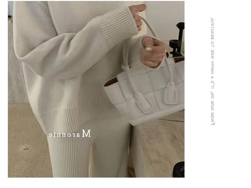 Women's Knitted Sweater: Autumn/Winter Hong Kong Style, Lazy Fit, Slimming, Thick, Versatile as Outer or Inner Wear