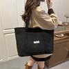 Casual simple portable tote bag women's autumn new largecapacity shoulder bag commuter casual armpit bag