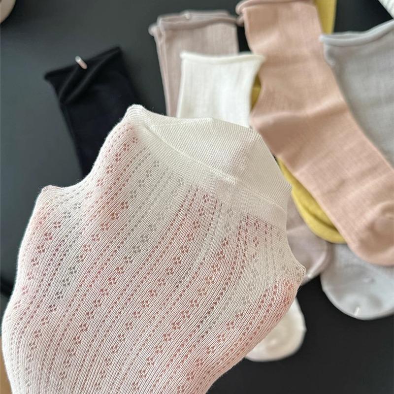 2026 Summer Sweet Socks for Women Thin Candy Color Hollow Out Loose Socks for Women Girls Korean Fashion Mid-tube Pile Sockings