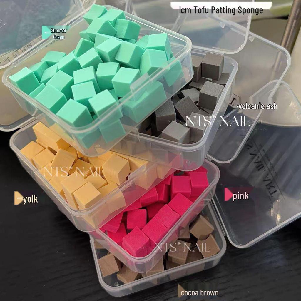 New Color Patting Sponge: Mini 1cm Tofu Gradient Blush Nail Art Tool