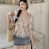 Square Collar Sweet 1111 Summer New Lantern Sleeves Slim Casual French Casual Short-sleeved Top Retro Floral Woman
