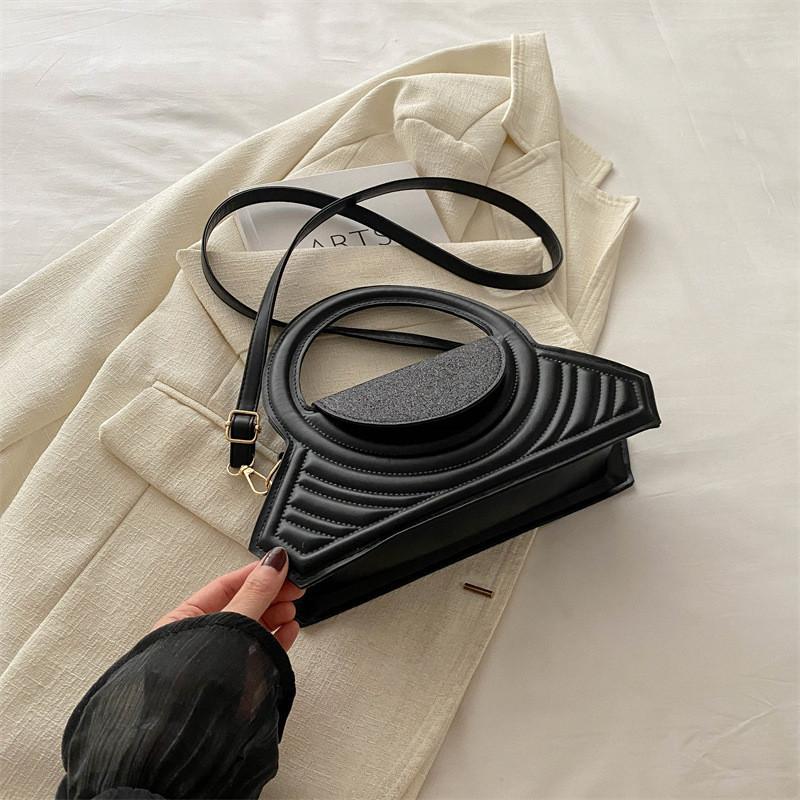 Trendy Summer 2024 Shoulder Bag Fashionable Medium Size Pu Leather Handbag чёрный