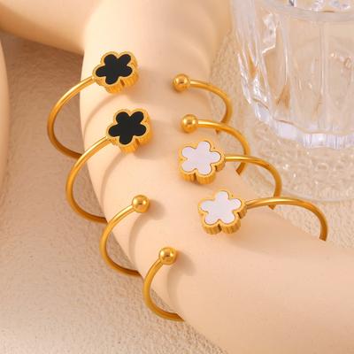 Korean Version of The New Five-leaf Clover Titanium Steel Gold Bracelet Women's Summer Niche Design Temperament Bracelet Jewelry