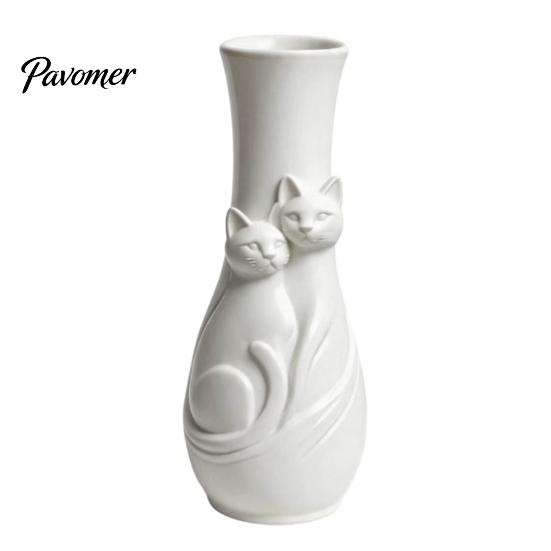 Dried Flower Arrangement Holder Couple Cats Vase, Plastic Snuggling Cat Vase for Home, Modern Home Interior Accents Desk, Shelf Decor, Tabletop Floral
