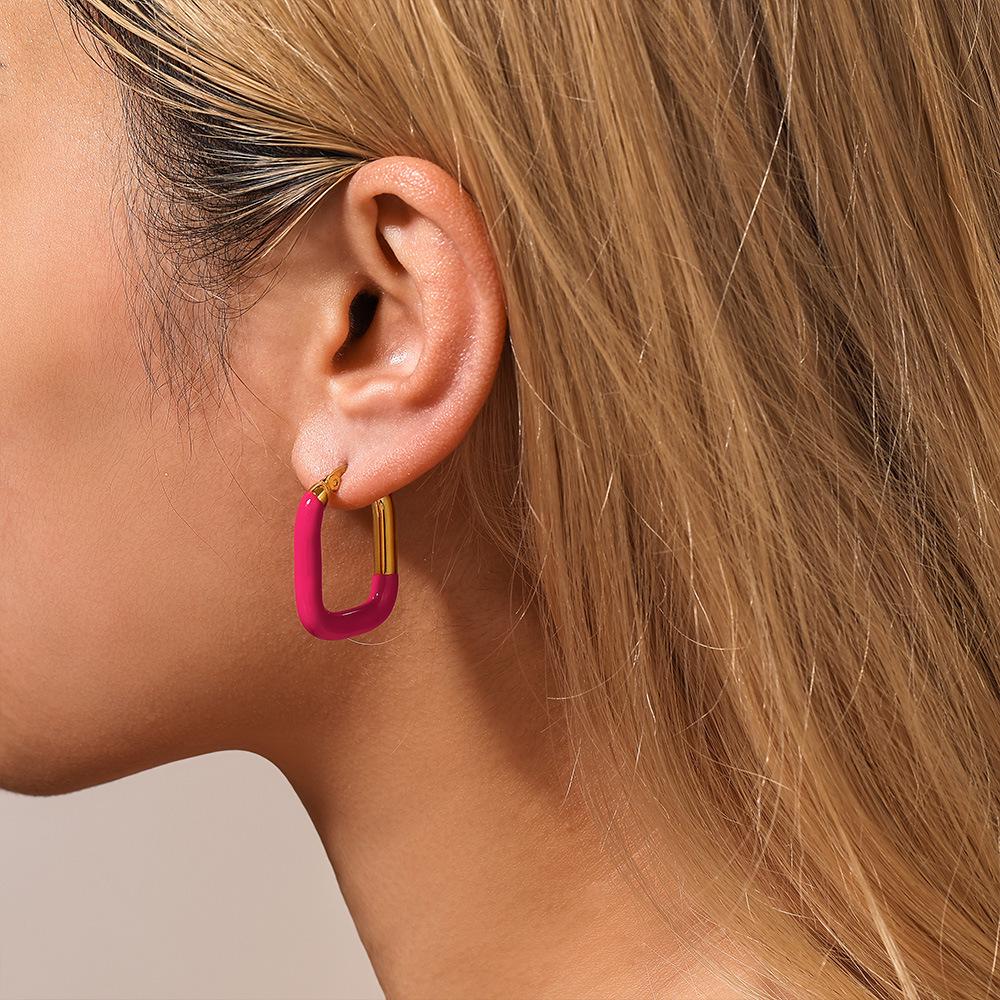 Qiong Yao European Style U-Shaped Gold-Plated Enamel Drop Earrings for Women - Trendy, Stainless Steel, Color-Preserving.