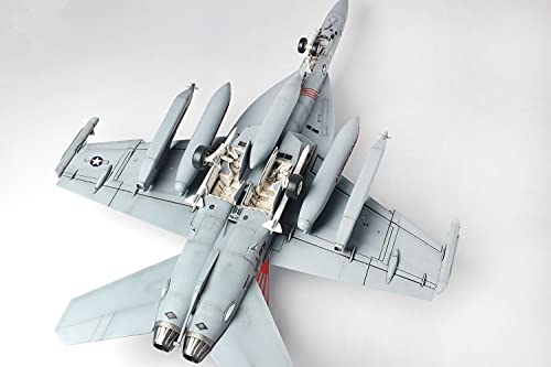 Platz/Italeri 1/48 Scale Aircraft Series U.S. Navy Electronic Warfare Aircraft EA-18G Growler VAQ-141 Shadow Hawks Plastic Model Kit TPA-4