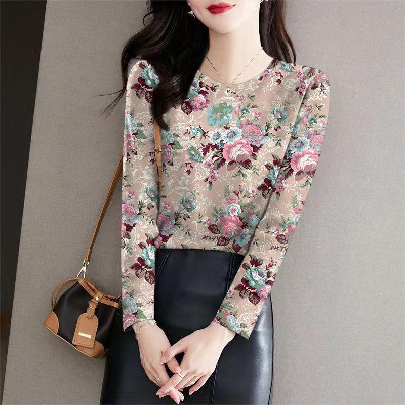 

Autumn/Winter Women s Long-Sleeve Milk Silk Slimming T-Shirt, Round Neck Base Layer, Stylish Printed Top for Middle-Aged and Elderly 2XL